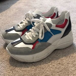 Steve Madden Women’s “Dad Shoe”